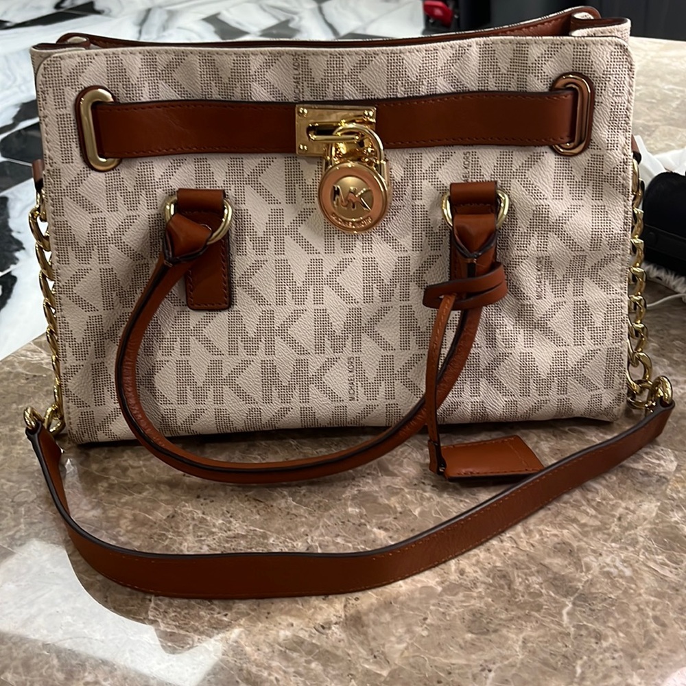 Michael Kors Hamilton Traveler